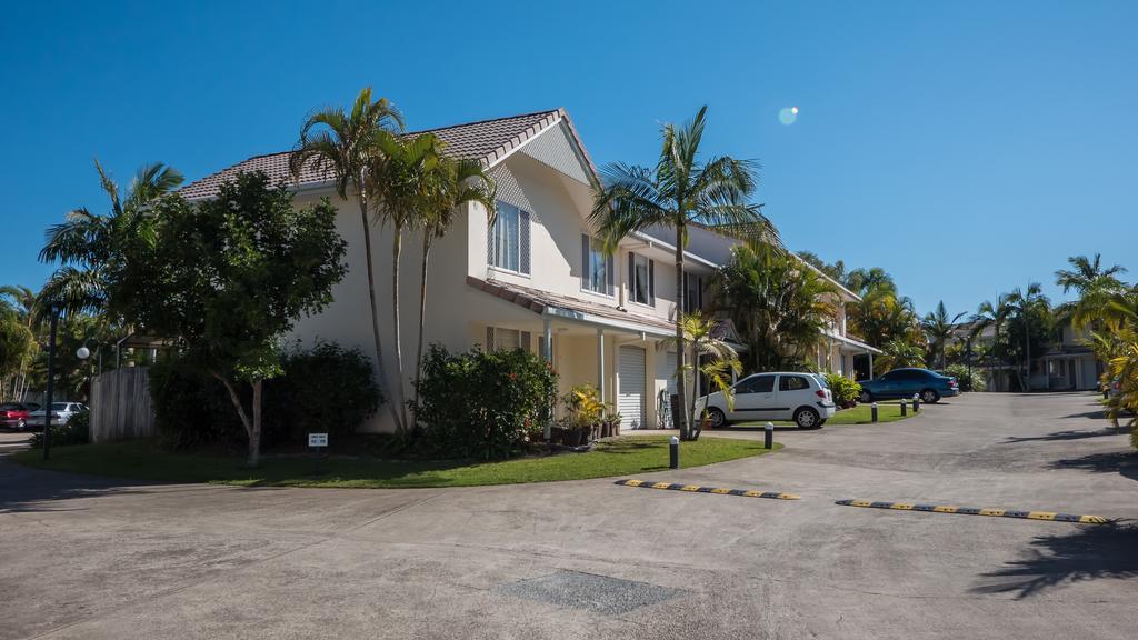 Isle Of Palms Resort Gold Coast Exterior photo