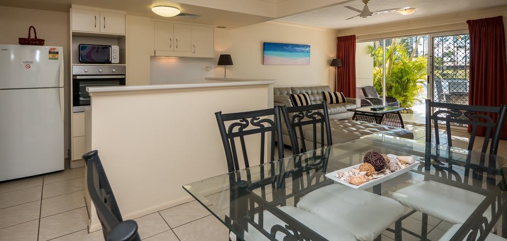 Isle Of Palms Resort Gold Coast Exterior photo