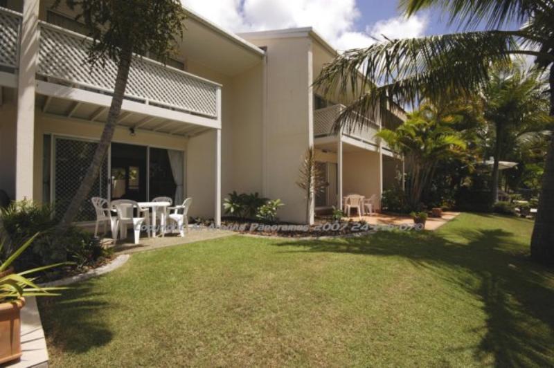 Isle Of Palms Resort Gold Coast Exterior photo