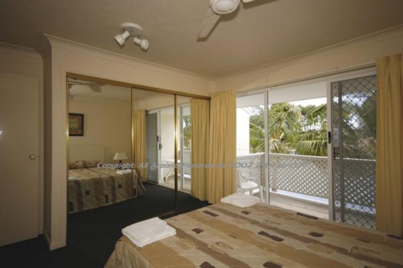 Isle Of Palms Resort Gold Coast Exterior photo